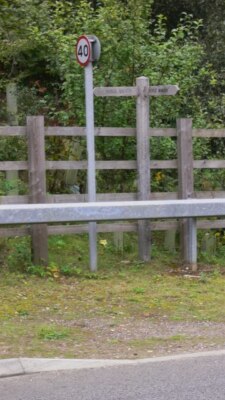 Photo 6x4 Introducing horse margins Bowlhead Green This signpost is for h c2009