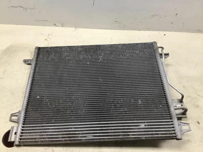 Dodge Grand Caravan 2011 2017 condensador de aire acondicionado de fábrica Foto 2 de 4