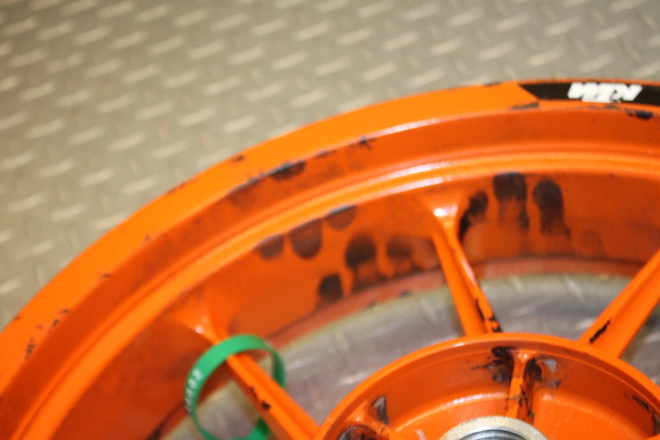 Llanta trasera KTM 390 DUKE 2017 Foto 4 de 4