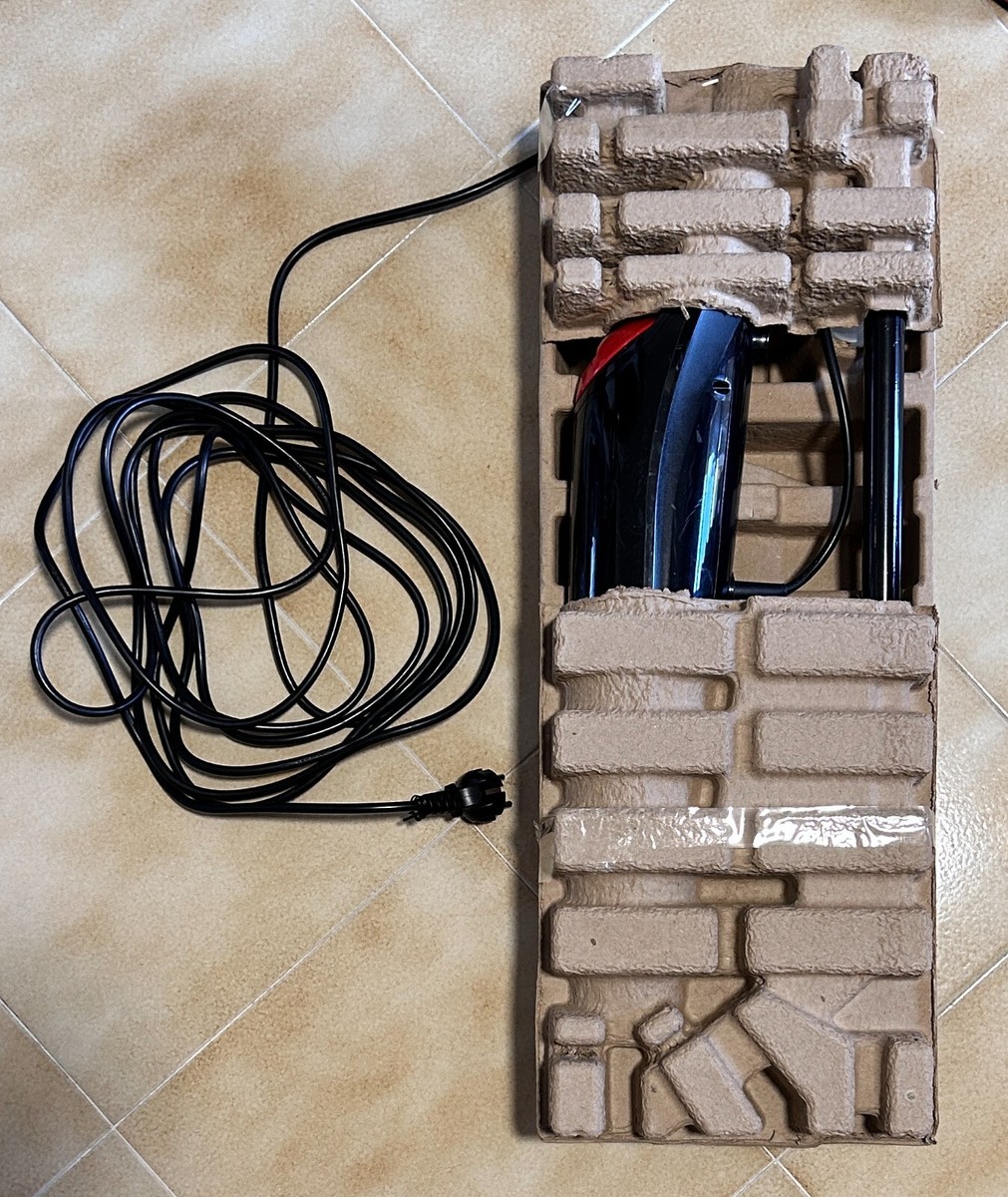 Vileda Steam XXL Scopa A Vapore - 1550 W, Serbatoio 0.4L, Testa Snodabile 40cm - Con Panni Microfibra - Foto 2