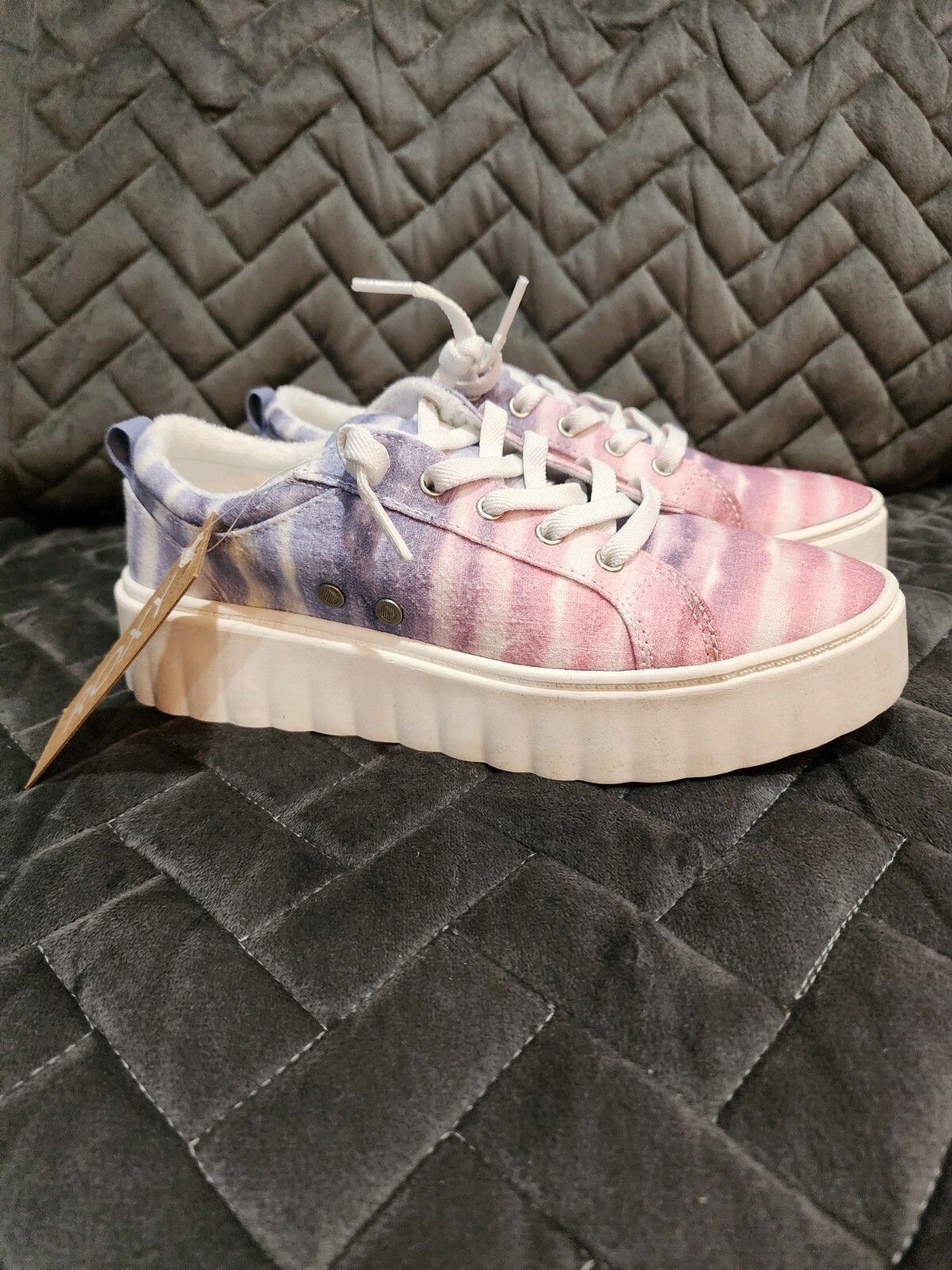 ROXY SHEILAHH CANVAS PLATFORM SNEAKERS WOMENS SIZE 9.5 PINK / PURPLE TIE DYE