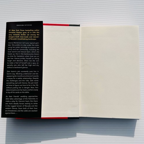Christine Feehan First Edition/Print Lot (2) HCDJ Dark Whisper, Red On The River - Picture 17 of 24