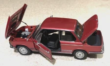 BMW 2002 L Red Metallic AUTO ART 1:18 DIE CAST VINTAGE USA SELLER