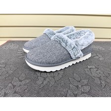 Skechers Cozy Up Frosty Snuggles Gray Slippers Women  s Size 9.5