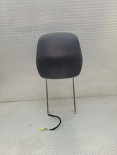 Mercedes-Benz E C207 W207 2014 Vorne links Kopfstütze vorne SVJ15832 Mercedes-Benz E C207 W207 2014 Vorne links Kopfstütze vorne SVJ15832