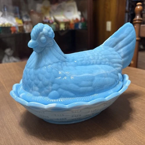 Fenton XL 8.25” Hen on Nest Blue White Slag Glass Covered Dish Farmhouse Décor