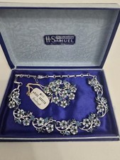 Vintage Jewellery Jewelcraft Brooch & necklace unused  original box Blue Grotto