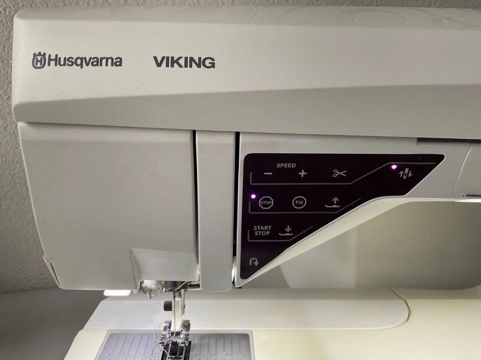 Husqvarna Designer Diamond  Näh/Stickmaschine - Bild 3 von 4