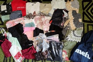 Huge Lot Women's Clothes Reseller Bundle Mostly Size Medium Excellent Conditi...