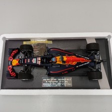 Minichamps 1/18 Red Bull RB12 #33 Max Verstappen First F1 Win Spanish GP 2016