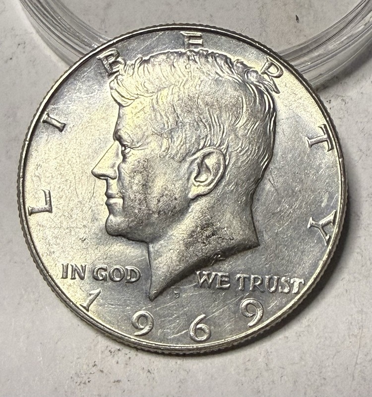 Lot Of (1) 1969-D Kennedy Half Dollar – 40% Silver – US Minted Coin A31
