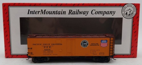 Coche frigorífico InterMountain 46702P-38 escala HO Pacific Fruit Express R-40-10 #42218 | Condition: Used