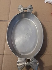  Aluminum Bowl  With Bow Handled 11.25x6