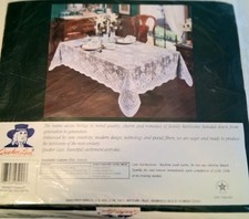 Quaker Lace Tablecloth Camelot 63" X 104" Oblong Oval Vtg 80's 8-10 People New