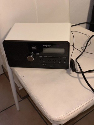 oneConcept Luzern USB-Radiowecker (30 Senderspeicher, Abschalt-Timer neuwertig