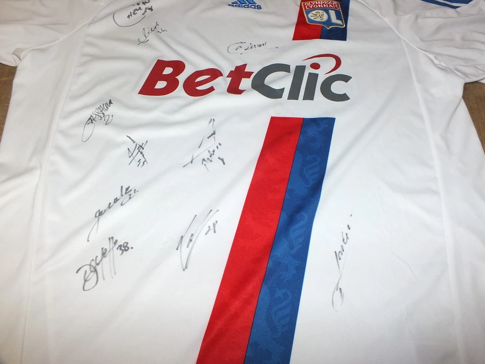 !! Maillot foot ancien vintage OL LYON Taille XL signé Envoi GRATUIT !! - Photo 2/4
