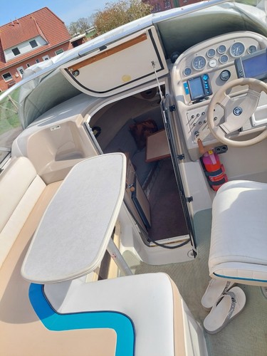 Bayliner 2355 mit 5,0 MPI und Trailer - Bild 10 von 19
