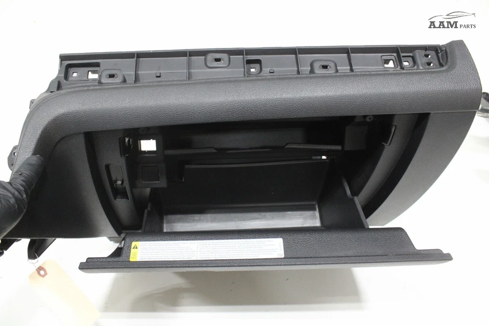 VOLKSWAGEN PASSAT 2012-2018 TABLERO LADO DERECHO GUANTERA COMPARTIMENTO DE ALMACENAMIENTO OEM Foto 4 de 4