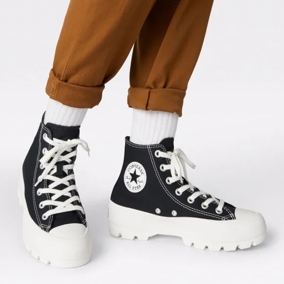 Converse CTAS Lugged 2.0 Hi Black White Platform Sneaker NEW
