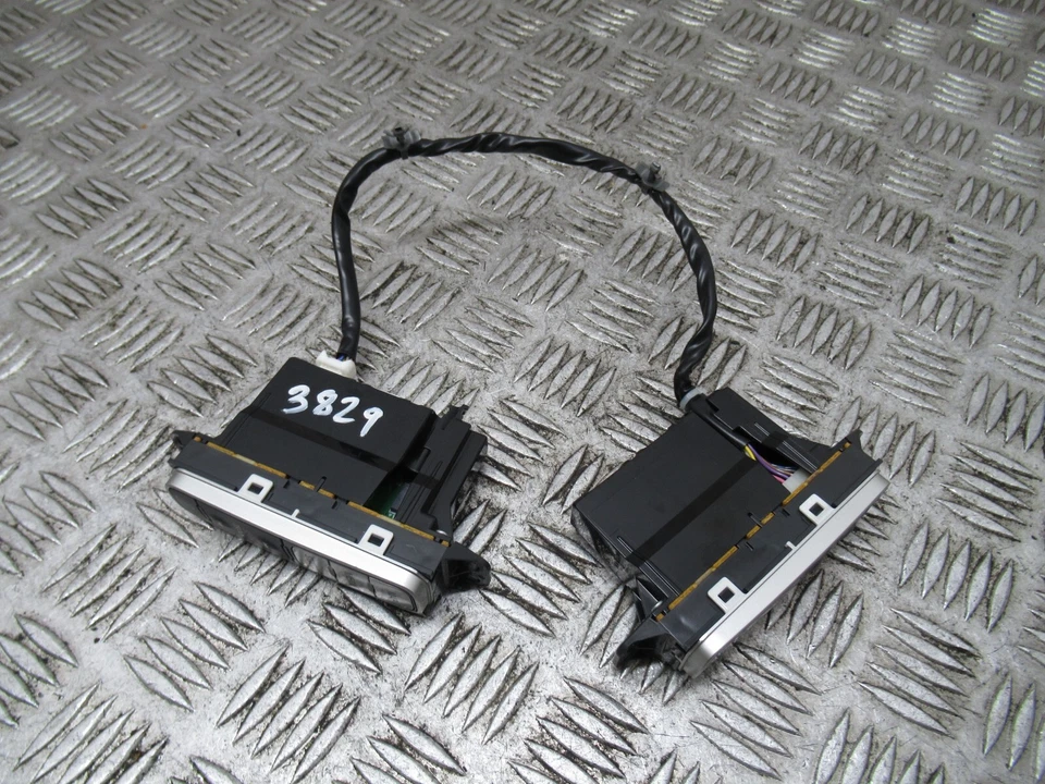 2013 NISSAN LEAF ACENTA ELECTRIC MK1 RADIO SWITCHES ASSEMBLY REF3829 - Image 2 of 4