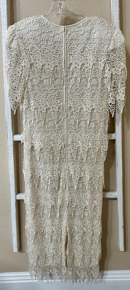 RARO* Vestido Anne Hobbs Cattiva Largo Capas Marfil Encaje Novia Aleta Talla 14 Usado en Excelente Condición Foto 4 de 4