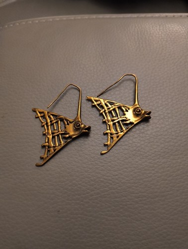 Vtg Hand Wrought Brass/ COPPER Modernist MCM Brutalist ANGEL/FISH EARRINGS - Picture 3 of 5