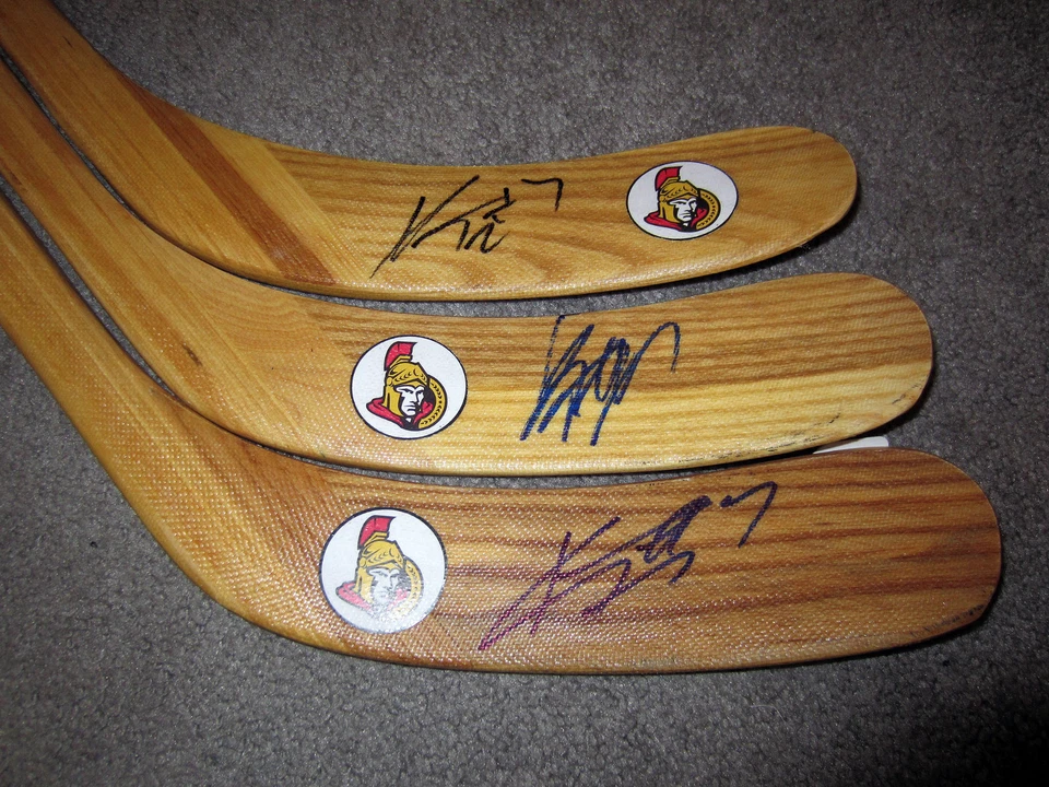 KYLE TURRIS Ottawa Senators Autographed SIGNED Hockey Stick w/ COA - Image 2 of 2
