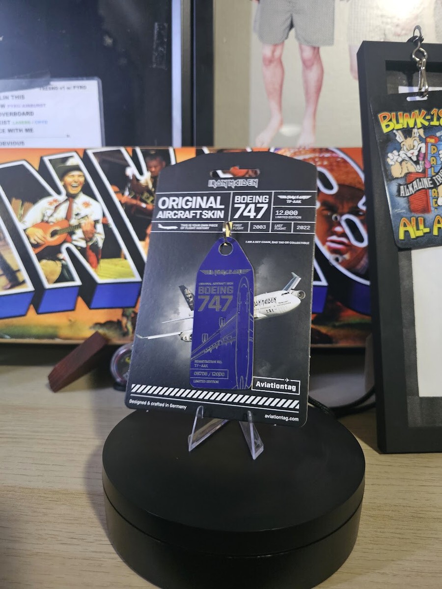 「Ed Force One」 Aviationtag IRON MAIDEN PQ62aoehdjLQopMfSxqMcK.jpg