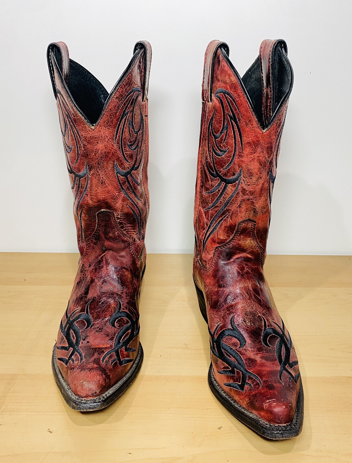 Justin Women Bent Rail Red & Black Boot, Size 7.5 B /… Gem