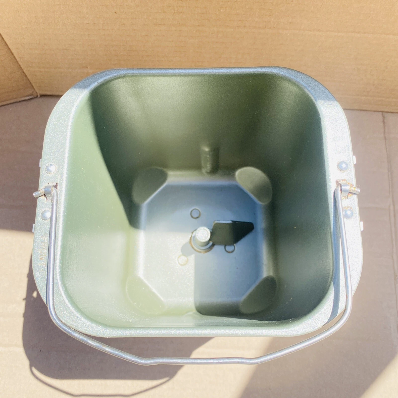 Regal K6732 Bread Maker Replacement Pan and Paddle Only - Model K 6732