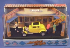 AMERICAN GRAFFITI MOVIE DIORAMA DIECAST 1:64 1932 FORD COUPE DIECAST MEL'S DINER