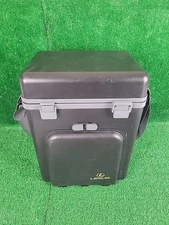 Lexus Cooler Picnic Set With Plates And Shoulder Strap