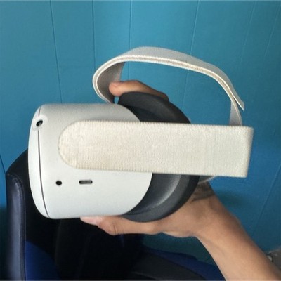 Meta Oculus Quest 2 Standalone VR Headset with Controllers - White