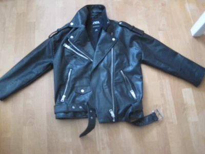 Lederjacke Imitat von Zara Gr M/L schwarz mit Gürtel Rocker 38/40 - Bild 1 von 2
