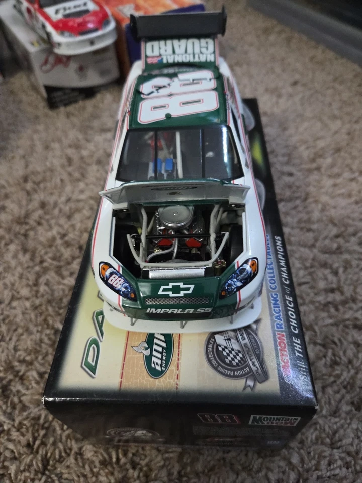 Dale Earnhardt Jr #88 Mt. Impala SS 2008 Dew Retro Foto 2 de 4