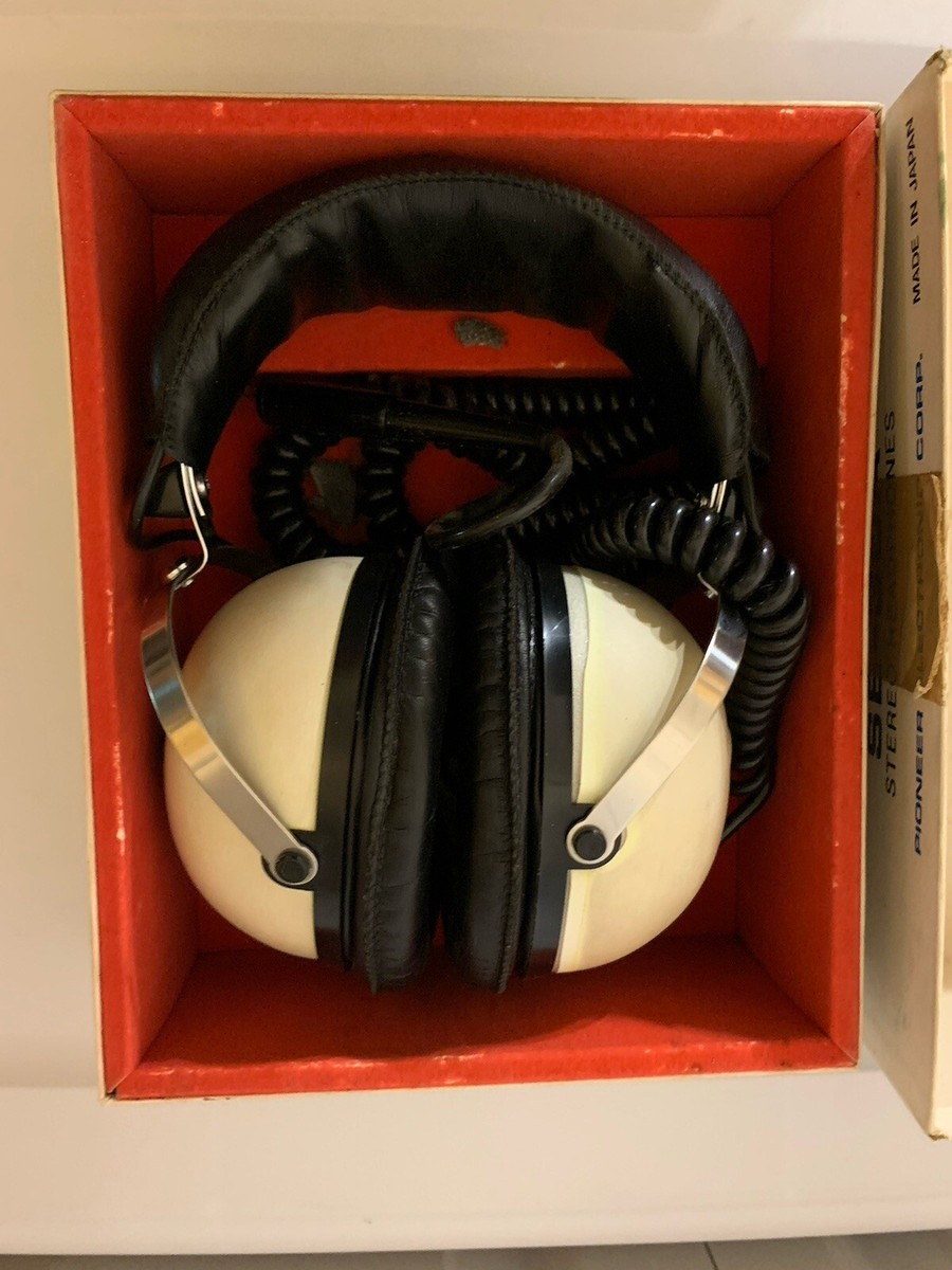 廃盤★昭和レトロ★日本製★80年代★ステレオ ヘッドホン パイオニア SE-30 Vintage 1970s Pioneer Se-30 8 Ohm Stereo Headphones for sale