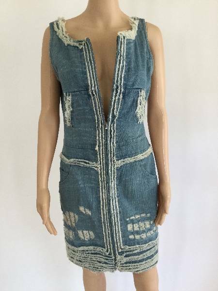 CHANEL $8K SEXY DISTRESSED NECKLINE DENIM 2 WAY ZIP DRESS SZ FR 38
