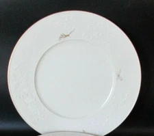 KPM Feldblume with Gold Trim and Insects Trude Petri 1938 Bauhaus Salad Plate