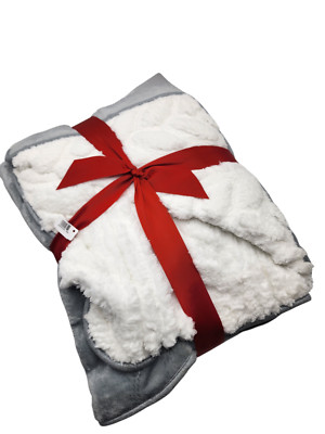 50x60 Bath & Body Works GRAY/WHITE Fleece Soft & Cozy Blanket 2016 NEW