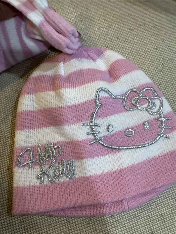 Winter Toddler Hat & Gloves Set - Hello Kitty - Image 2 of 4
