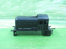 Triang Hornby R253 Dock Authority Shunter body Black livery 3 - excellent