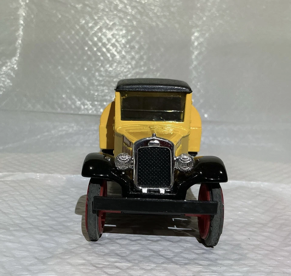 Ertl Pennzoil 1931 Hawkeye Tanker Bank 1/34 Scale Diecast - Image 2 of 4