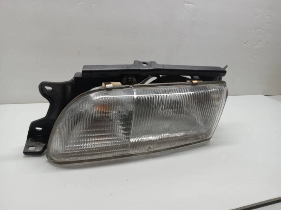 FARO IZQUIERDO DEL LADO DEL CONDUCTOR HYUNDAI SONATA 1989-1991 OEM, 114-58244L Foto 3 de 4