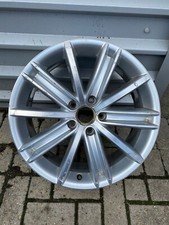 1x Genuine Volkswagen VW Tiguan 5N 18” Alloy Wheel Rim 7Jx18 5N0601025AF