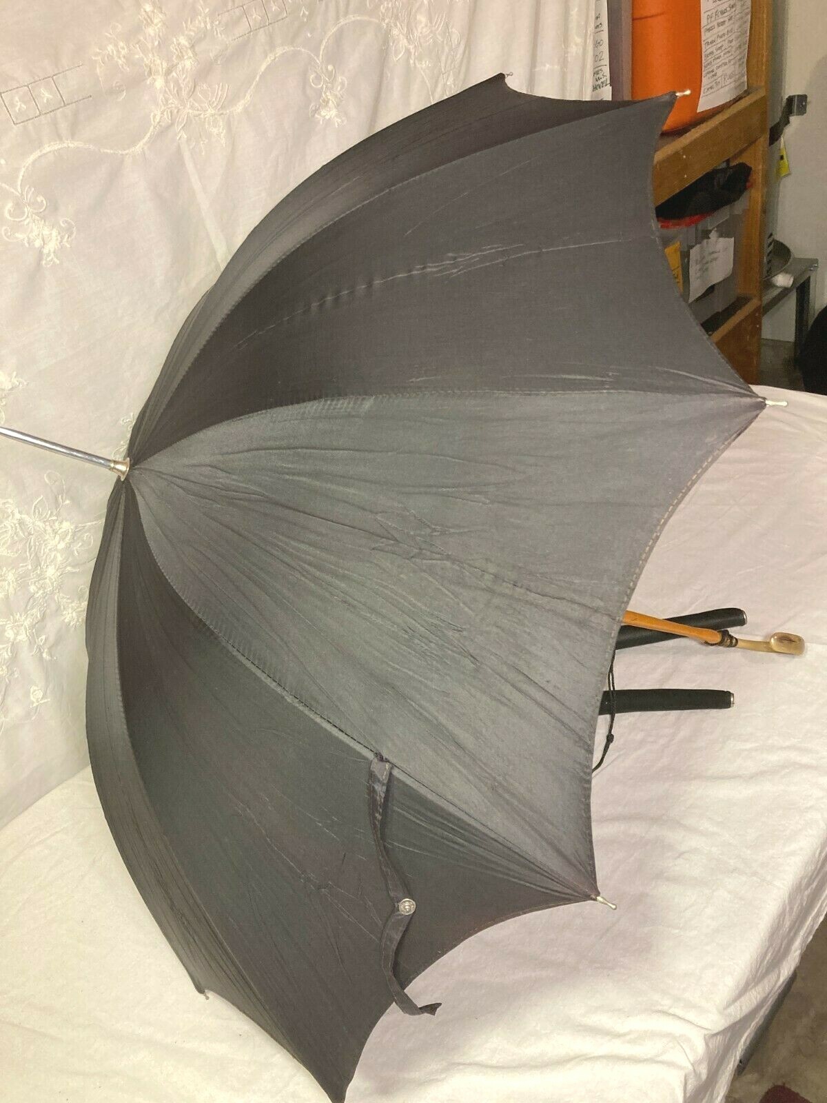 Vintage Umbrella with Bakelite Handle (Made in Japan) Gem