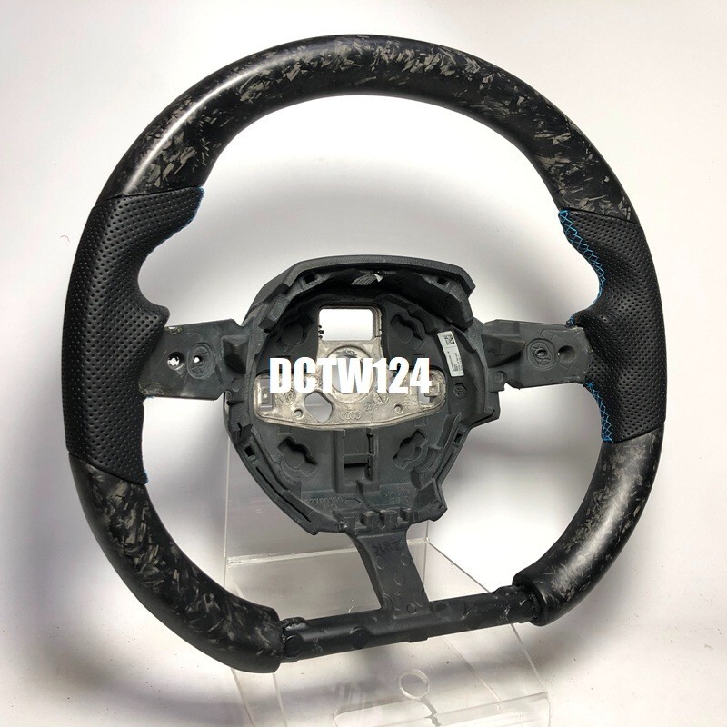 Forged Carbon steering wheel Lamborghini Huracan models Saddle color stitching