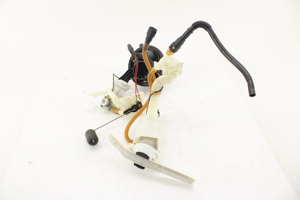 Harley-Davidson Electra Road Street Glide 2012-2017 bomba de combustible con placa superior Foto 4 de 4