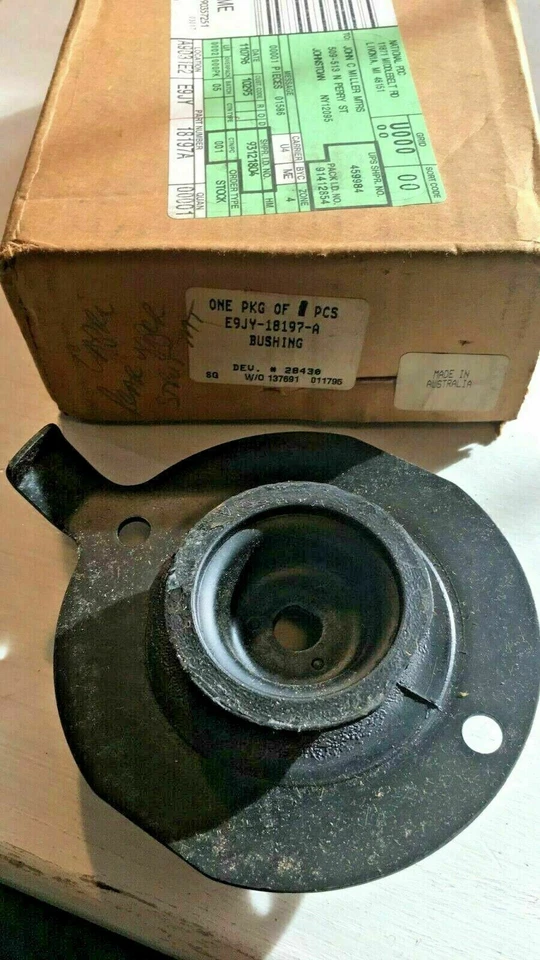 Nuevo de Lote Antiguo Mazda GLC 323 Mercury Capry Tracer Suspensión Trasera Montaje de Puntal Moog K9636-C8 Foto 2 de 2