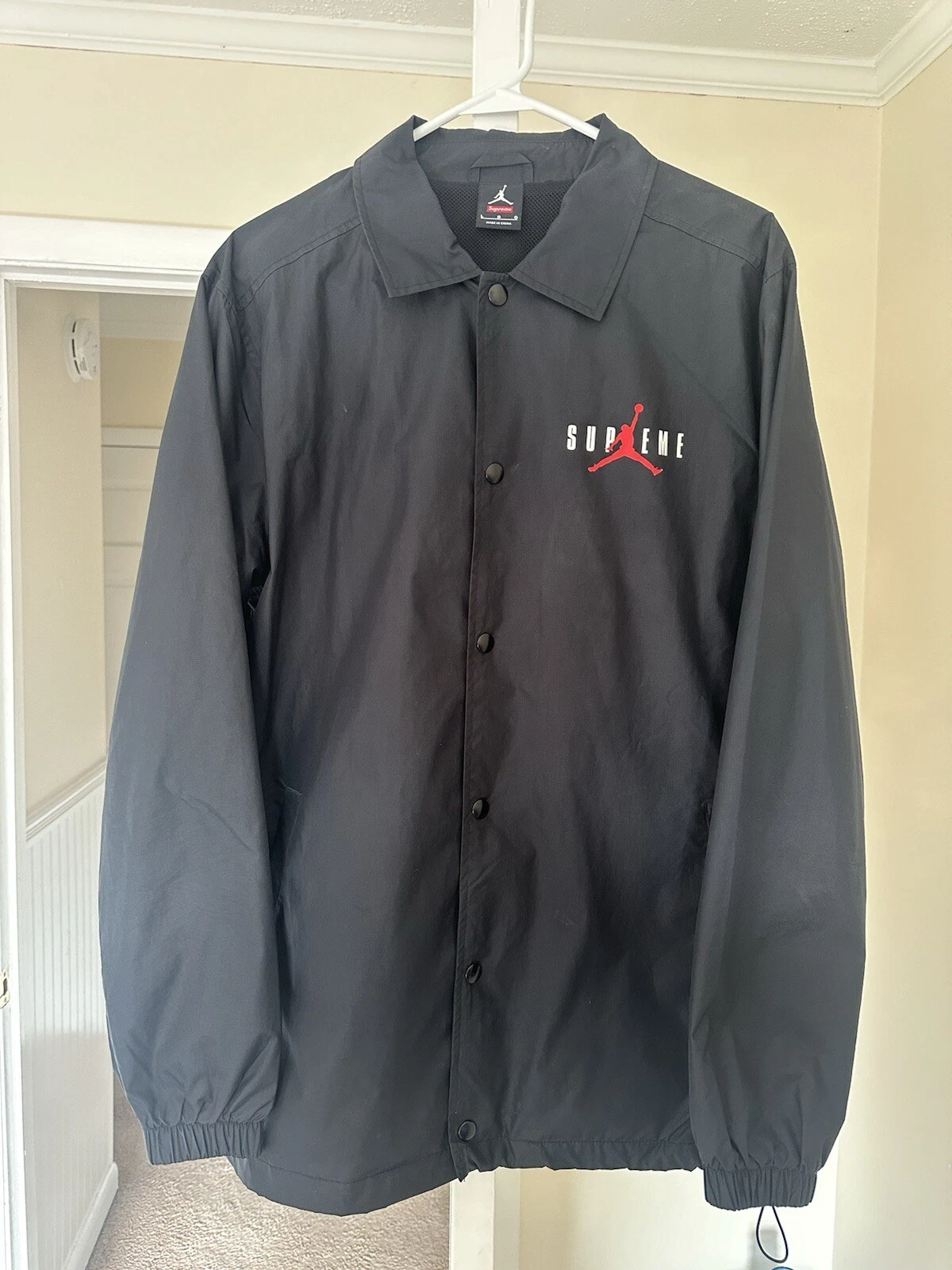 Veste Supreme Jordan Coaches taille grande