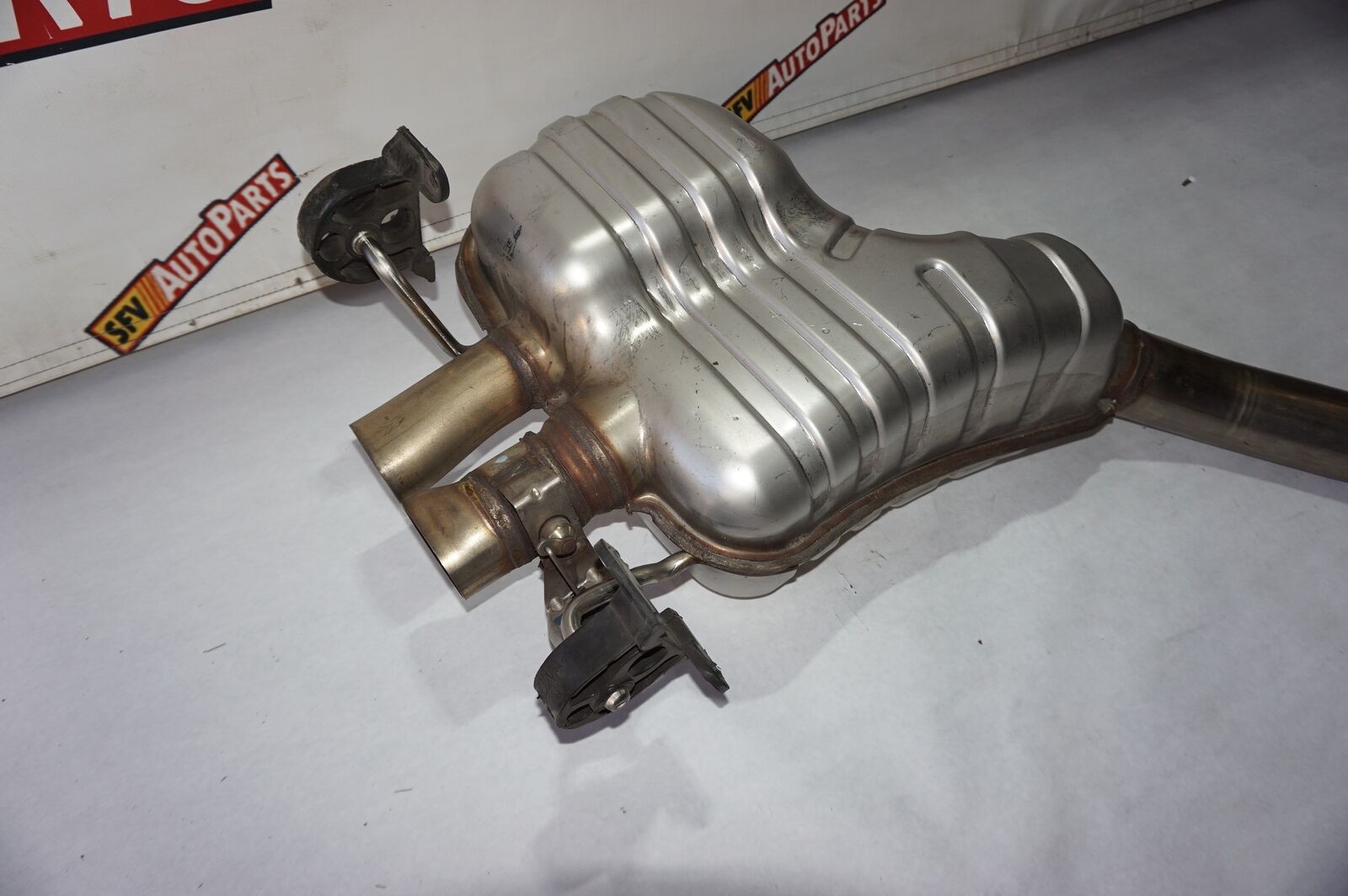 Bentley Flying Spur 2006-2009 Muffler P/N 3W0253611